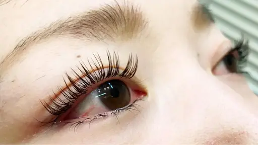 ミニモ価格！高持続！LEDマツエクオフ込みフラットラッシュ120本⭐️