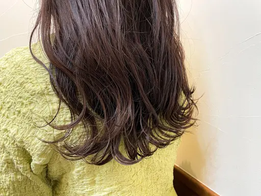 💚minimo限定💚骨格に合わせた似合わせカット💇‍♀️ダメージレス艶カラー　卵殻膜トリートメント付き🥚