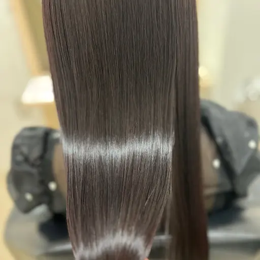 ✨時々出る超お得な🉐クーポン✨カットカラートリートメント🩵