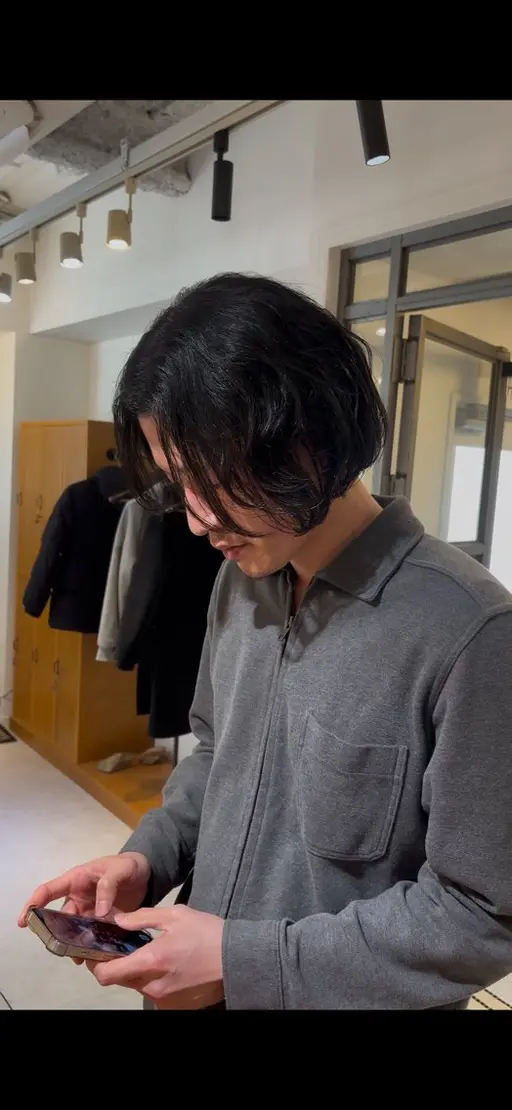 色気の出るメンズカットセンターパート・ミディアム得意