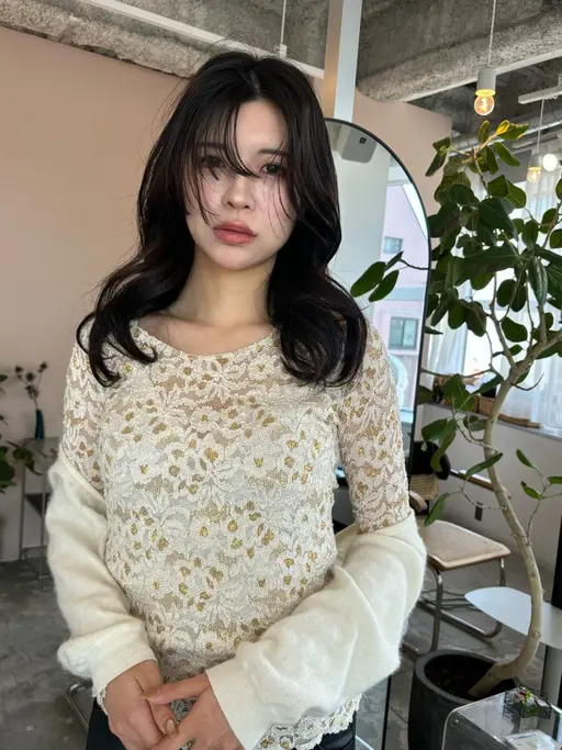 【土日祝限定✨】カット＋艶カラー¥7,700（2回目までOK）