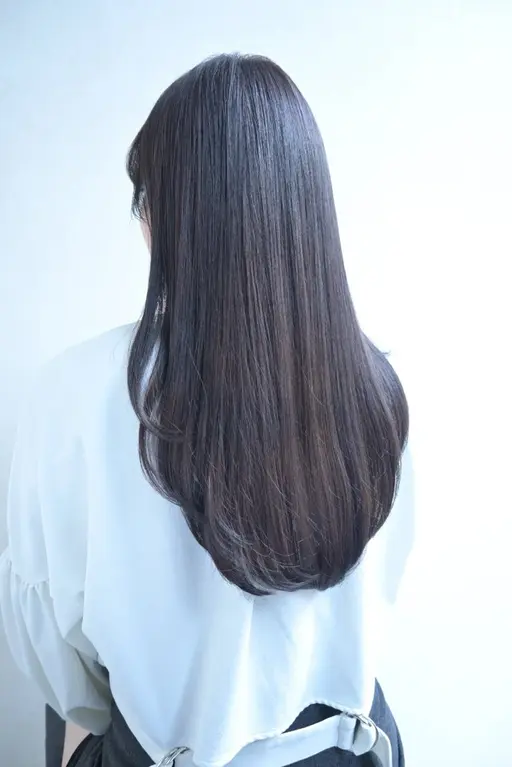 【ダメージレス＆保湿＆補修】カット+ ケアカラー +トリートメント　【江坂】