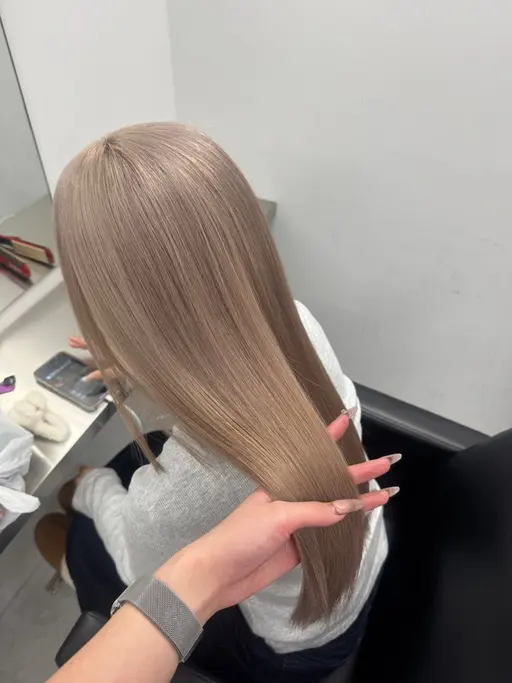 【 2/27限定 U-24 ミニモ学割💫 】 ブリーチ➕カラー➕トリートメント(ダブルカラー)👸🏼💖