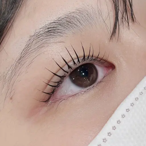 【口コミ300円off】上まつ毛パーマ🎀👀