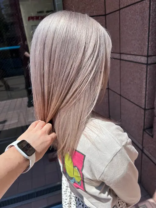 ご新規様限定🔥ブリーチオンカラー8800円🩵🩷