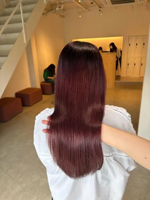 【透け感カラー🎨】 柔らかく艶があり光に当たると透ける様な可愛い色味になります💖🌟