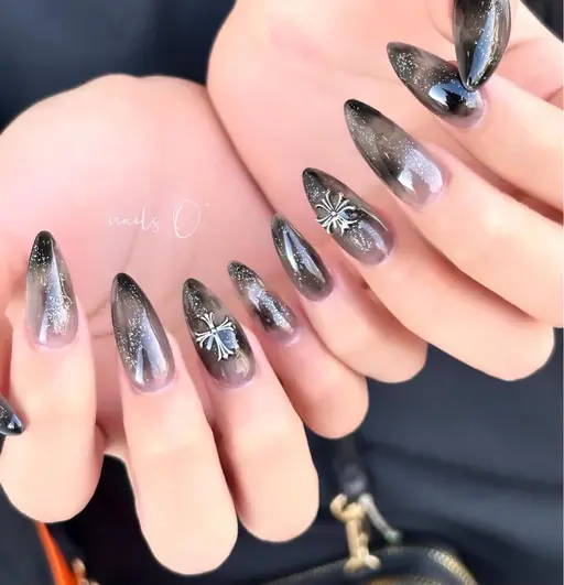 【明日1名様限定🎁】1時間半10本アートし放題 ¥4000（オフ込み）