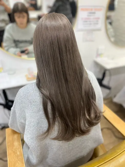 ［ミニモ限定クーポン🤍］ダメージ最小限✨イルミナカラー＋7種トリートメント🧴