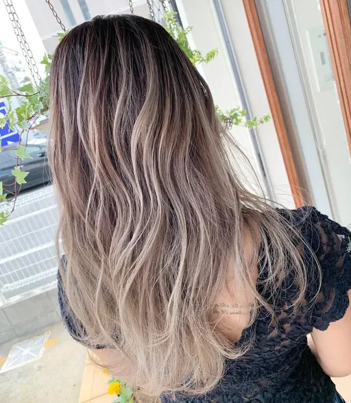 平日9:00枠1件、火曜日9:00~14:00枠　急募ハイライトカラーモデル　　【※無断キャンセル料金請求します】