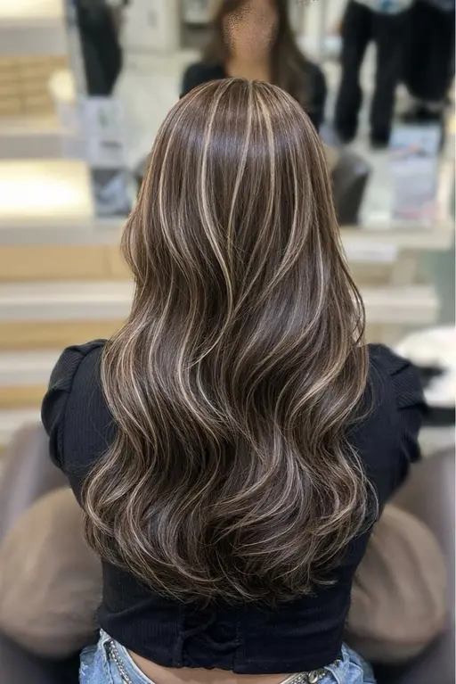 【✨新規限定✨】海外風ハイライト🪞✨➕レイヤーカット💇🏼‍♀️➕Aujua 1stepトリートメント💎