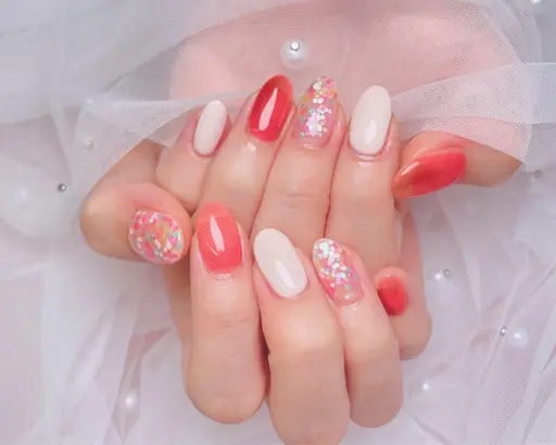 注目★40%OFF【初夏人気No.1】3色ランダムネイル￥4990円～