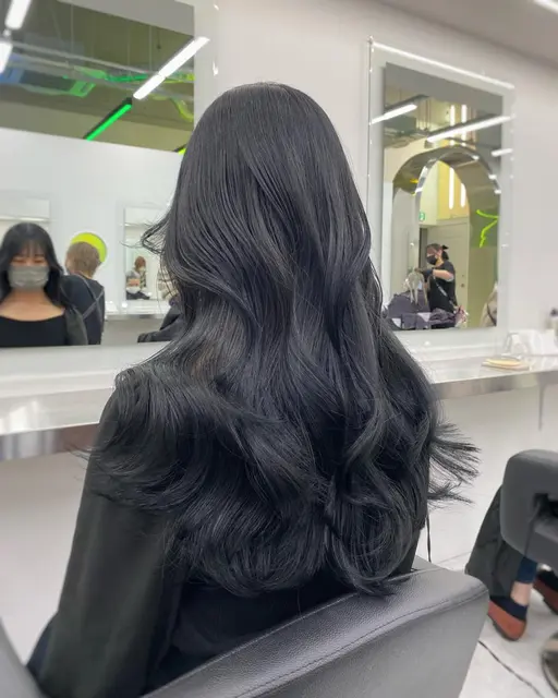 【🫧1番人気🫧】透明感ワンカラー➕オリジナルトリートメント➕コテ巻き仕上げ🫐・:*+.