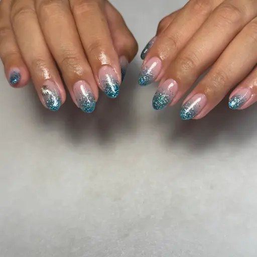 オフ込み🩵グラデーションコース※限定カラーのみ        【※現金払いのみ】練習モデル様募集中！