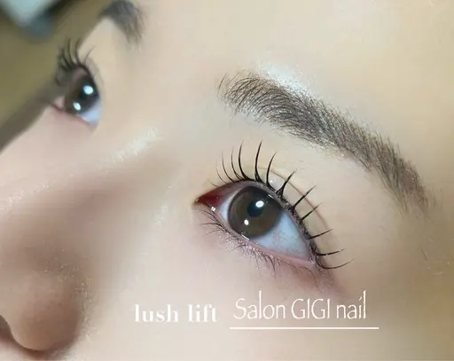 【12月限定クーポン】上まつ毛パーマ＋コーティング