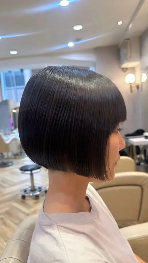 切りっぱなしボブカット♦️+スチーム内部補修トリートメント✨【ReFaヴィーナ付き🫧】