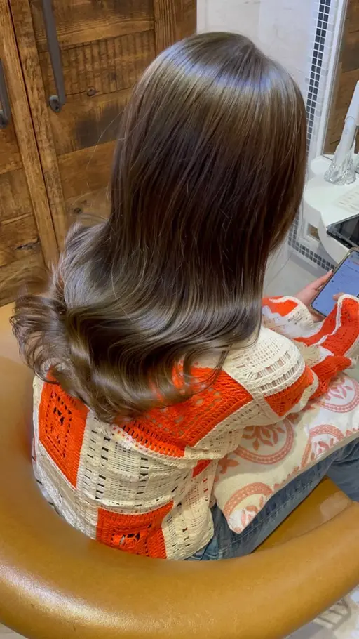 4/8限定価格✨🎨流行りの透明感カラー+トリートメント🎨