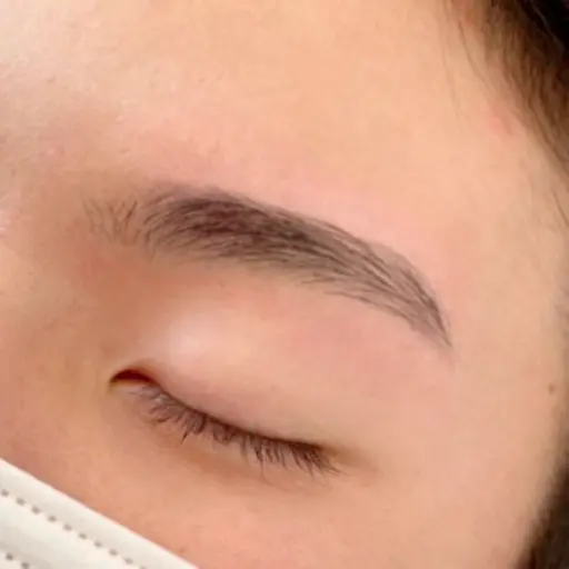 メンズアイブロウワックス　間引き、メイクなし初回¥3000 ※2回目以降¥4000