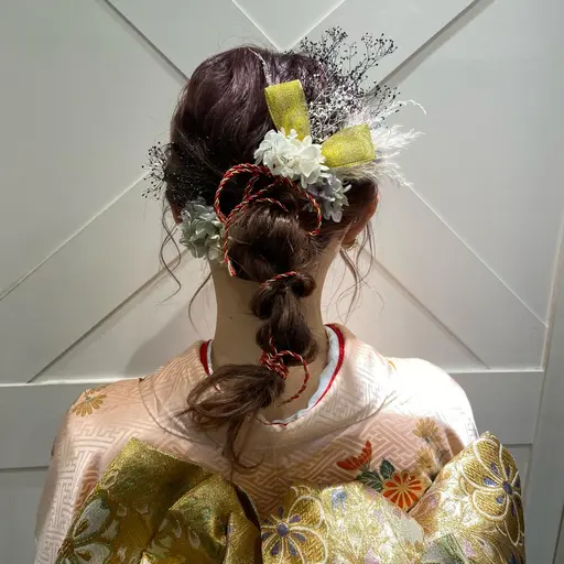 早朝OK🙆‍♀️　　　　　　　　　　　　　　　　　　　　　　🌸卒業式袴着付け＋ヘアセット🌸