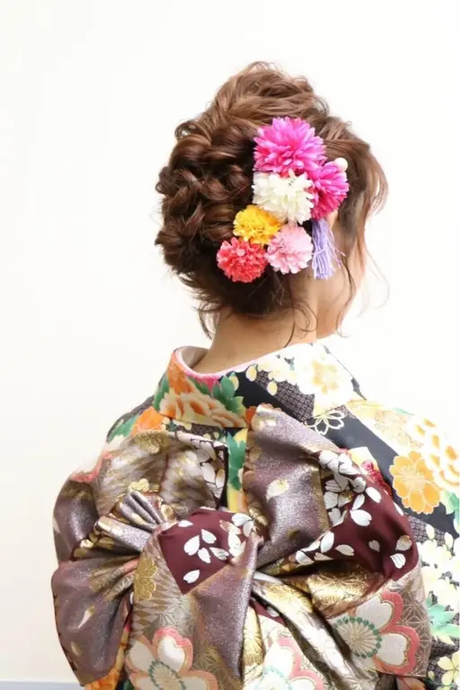 卒業式袴着付けヘアセット￥13200（注）お電話でお問い合わせください