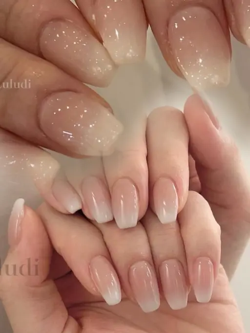 白グラデーション