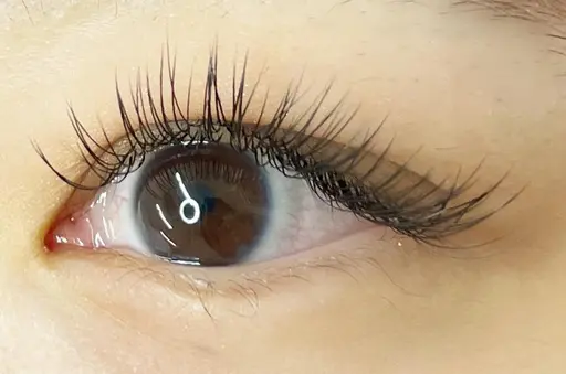 1.マツエクオフありなしどちらでもOK🙆🏻‍♀️100本(両目)※付け足し不可※注意事項をお読みの上ご予約ください