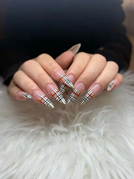 【3月限定キャンペーン♡】他店オフ長さ出し無料✨️デザインやり放題S Menu