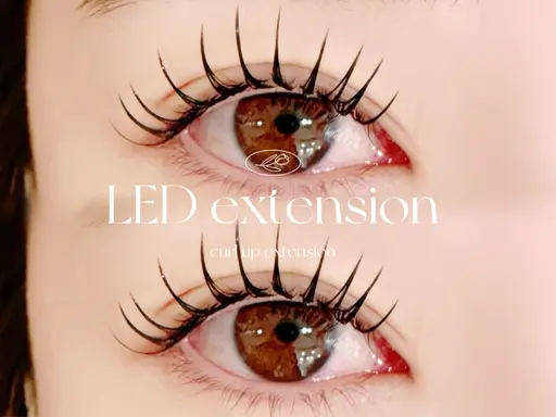 カールアップエクステ100本🫶🏼🩷マツエク×パーマの最強コンビ