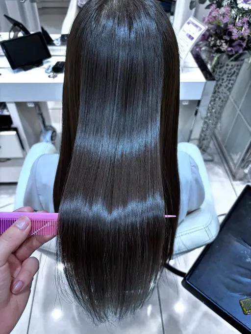 【髪質改善✨】 ピンピンにならない地毛風 縮毛矯正 ➕中間処理CMCトリートメント🌙 〔ショート、ボブ用メニュー〕