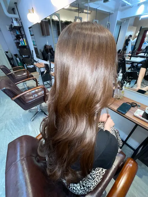 【🦋平日限定🦋】艶髪カラーmenu💇🏻‍♀️カット➕艶カラー➕トリートメント💎🤍🫧