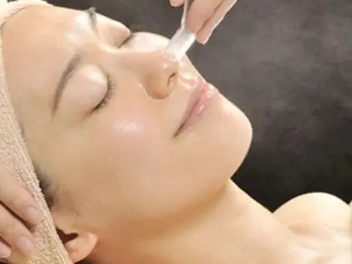 【毛穴ケア🌼】お顔のシェービング+鼻まわりの角栓毛穴吸引👃🪒