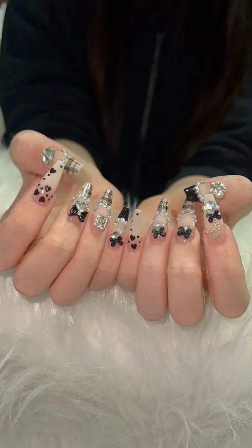 「新規」[10本チップ長さ出し] デザイン持ち込みやり・パーツ付け放題