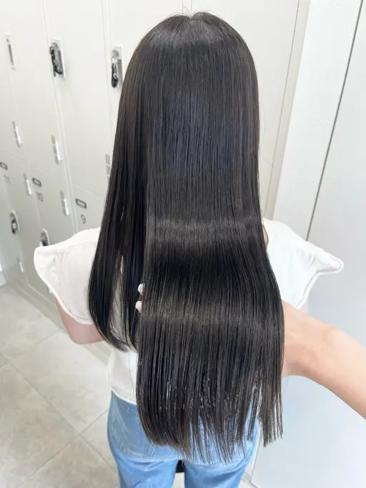 ⚪︎縮毛矯正+シャンプー+トリートメント