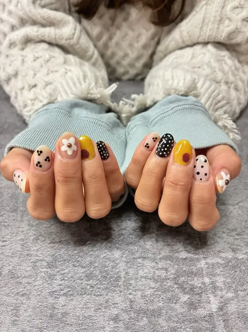 やり放題デザイン🌼（オフ込）配色やアートにこだわったネイルや画像などお持ち込みも大丈夫です！