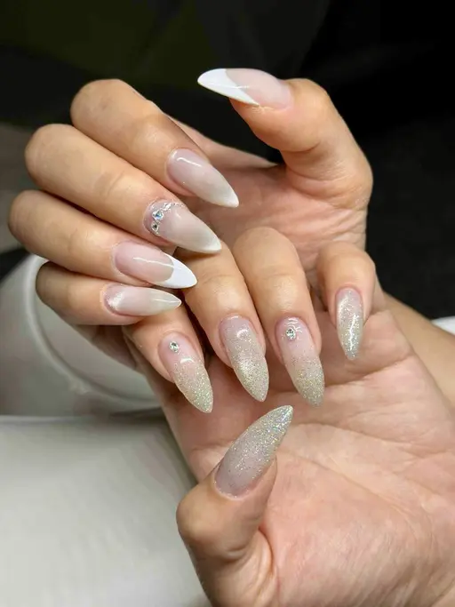 ハンド(オフ込み)グラデーションor フレンチ　+シンプルデザイン２本