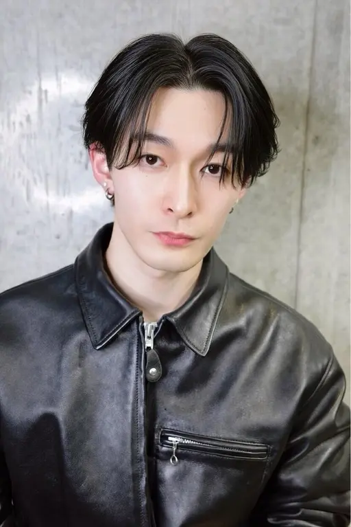 【👨メンズ限定👨‍🦱】【就活、就職前】黒染め◼️（ブラックカラー）（ブリーチなし）