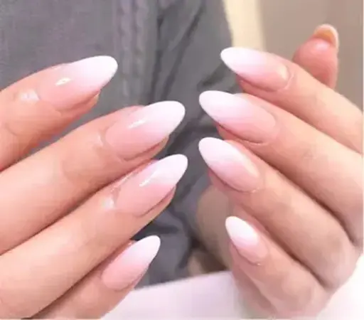 (オフあり)⚠️テストモデル⚠️白グラデーション※ベースカラーなし