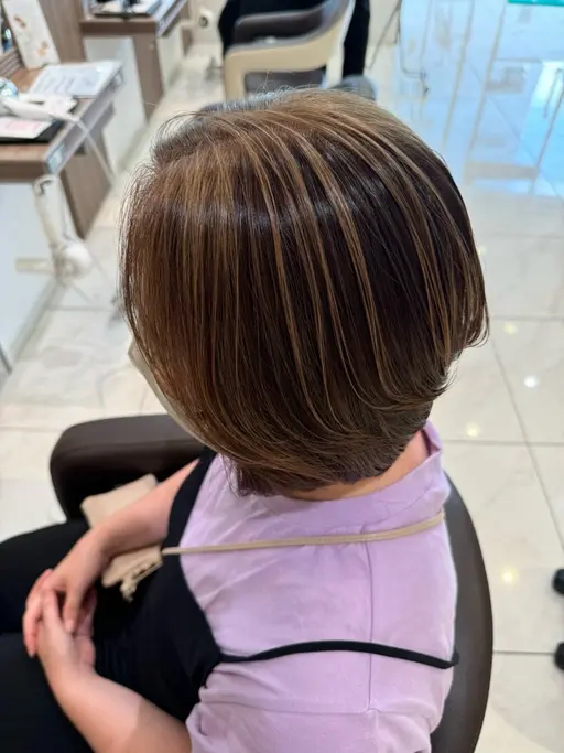 【モデル用】1日1人限定脱白髪ハイライト＋オンカラー　※1日1人募集人数3名様まで