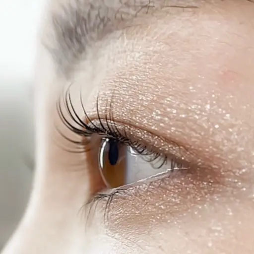 低ダメージの次世代まつ毛パーマ🕊️持続力UP成分入りトリートメントコーティング仕上げ✨