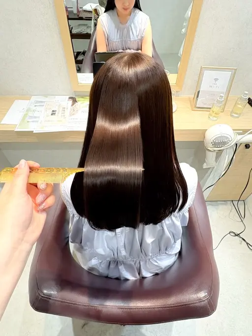 💍期間限定💍美容液カラー＆ダメージケアトリートメント付き🩰ྀི🤍