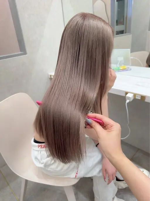 【成人式前大人気特別価格】カット➕ブリーチ透明感カラー➕トリートメント