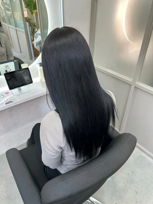 カット+透明感カラー+うるツヤトリートメント土日祝＋500円