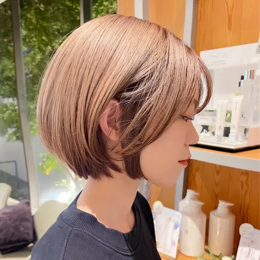 ショート+ベージュカラー