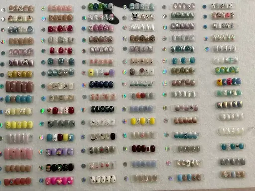 可愛いスタイルのネイル