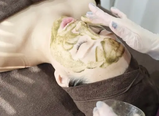 【剥離なしハーブピーリング✨️】ダウンタイムなし◎/施術当日のメイク、洗顔🆗‼️/カウンセリング込み90min