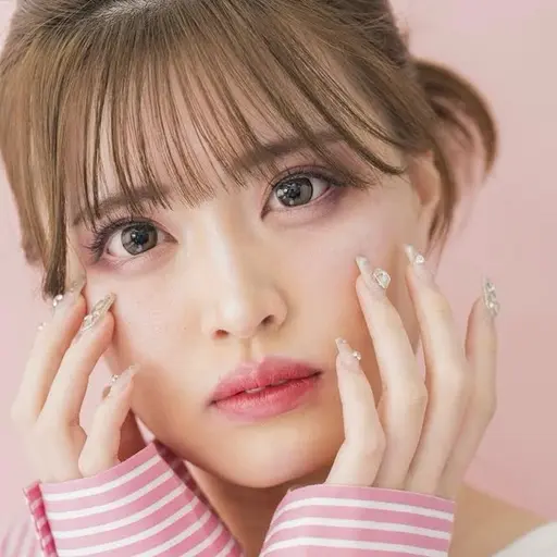 前髪顔周りカット➕メイク➕コテ巻き💄¥7700