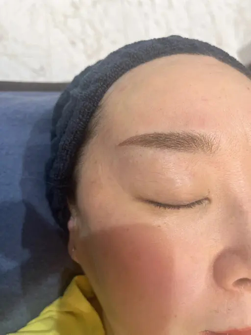 眉毛タトゥー　カウンセリング