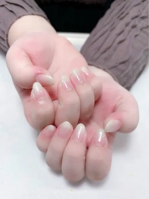 【ネイルモデル】11/16(木)8:40限定💅オフ有り✨白のグラデーションネイル