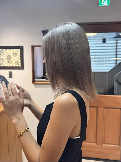 【当日限定クーポン】🤩デザインカット×透明感カラー×リペアトリートメント