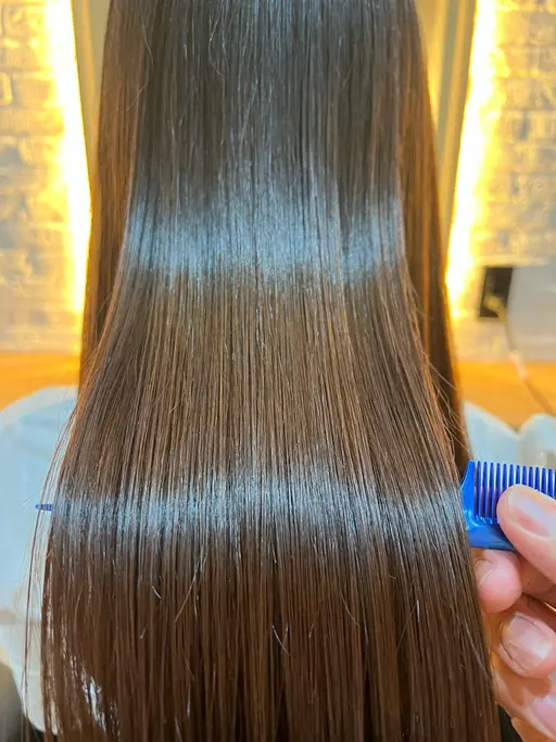 レディースミディアム​〜​ロング整えカット＋縮毛矯正＋トリートメント⚠️補足説明のご確認お願いします⚠️