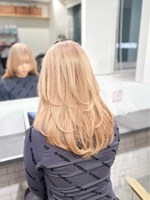 レイヤーカット✂️+シャンプー+艶トリートメント